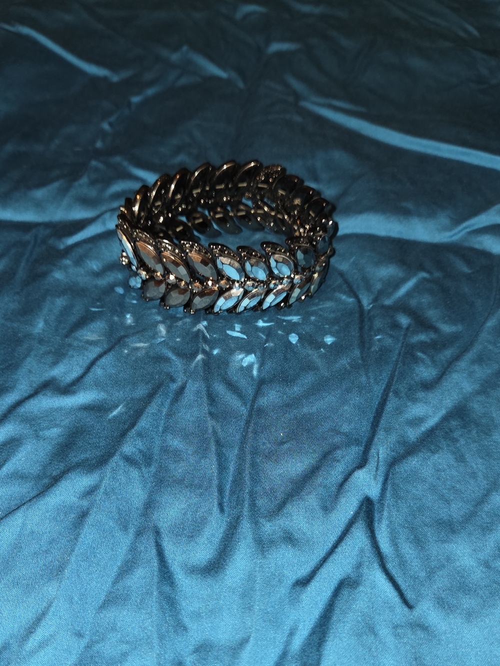 Black Marquise Stretch Bracelet